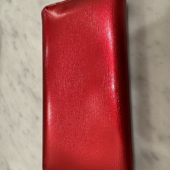 Gucci Lovely Interlocking Hearts Metallic Red Long Leather Wallet GUC - Picture 5 of 8